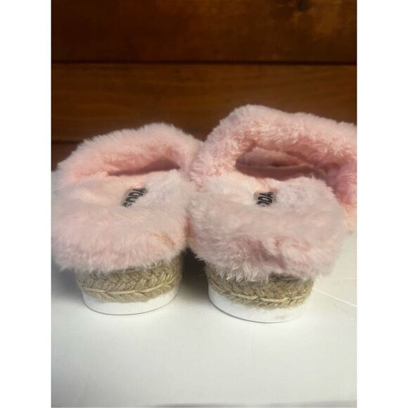 Soda Womans Faux Fur  Slippers/Sandals/  Pink Sz 6 NWOT - Picture 4 of 5